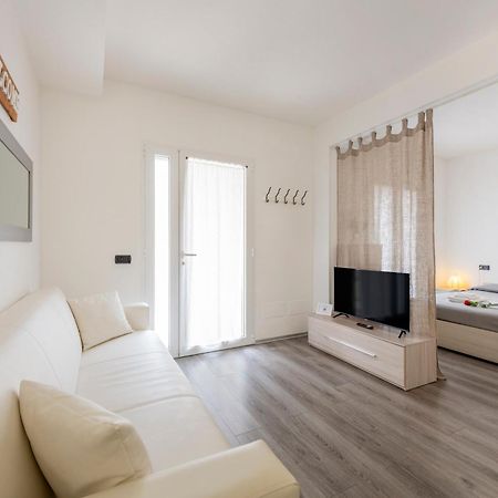 Bnbutler - Archimede 53 - Bright Studio Milan Bagian luar foto
